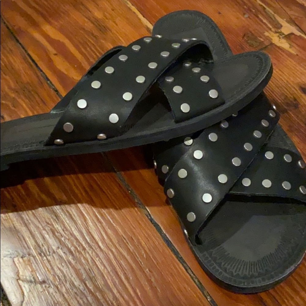 Sandals - Picture 2 of 3